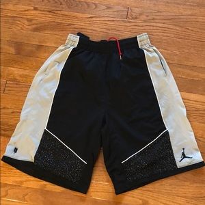 Men black and grey dri-fit jordan basketball short